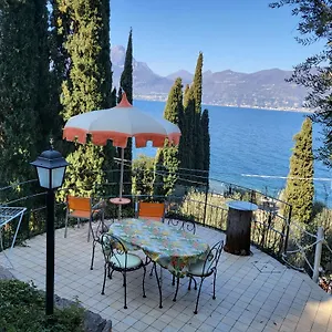 Apartment Wonderful View With Pool With Breakfast Gardasee, Torri Del Benaco