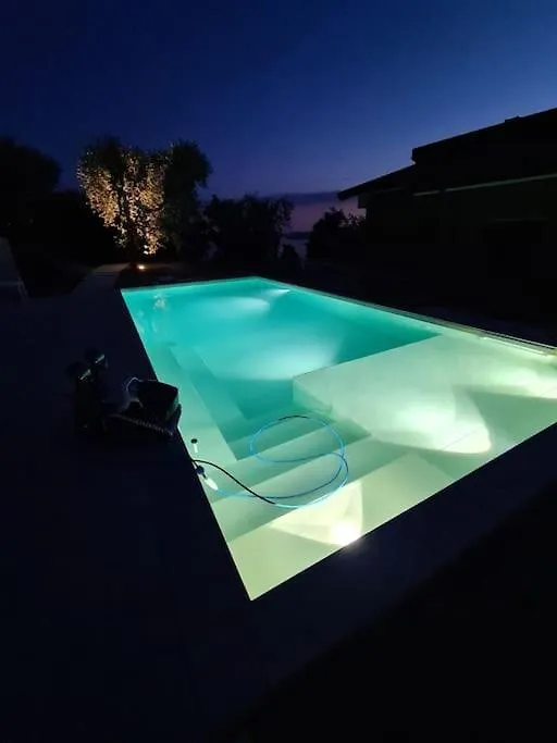 Villa Malu - Apt Mara - Piscina E Vista Lago Torri Del Benaco