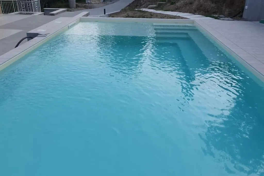 Villa Malu - Apt Mara - Piscina E Vista Lago Torri Del Benaco Italy